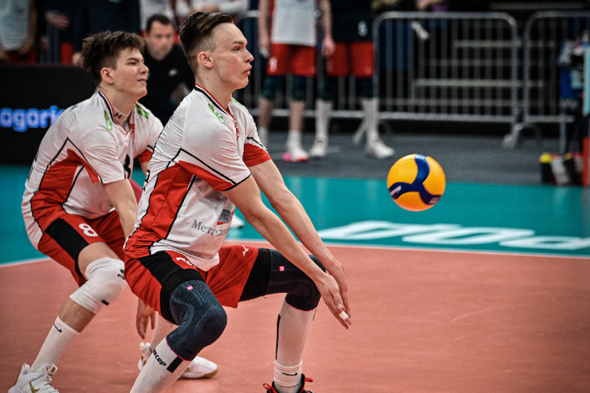 Студенты Белгородского госуниверситета признаны лучшими игроками матча чемпионата России по волейболу